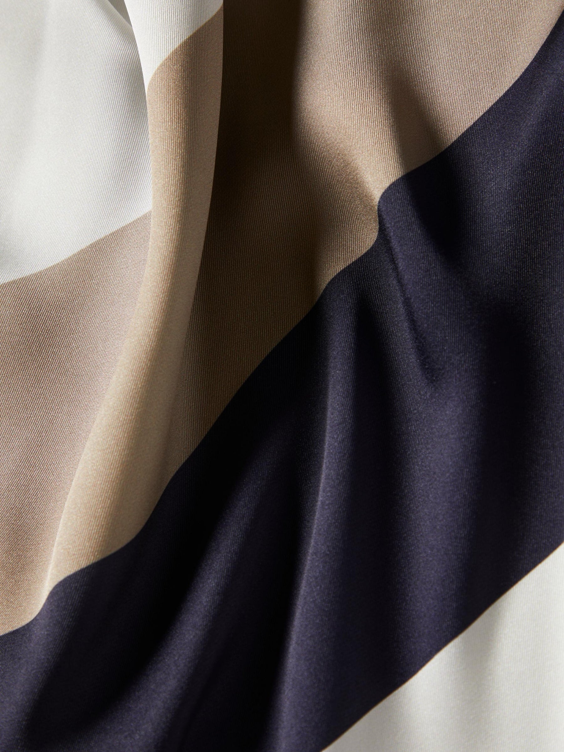 Blusa fluida de riscas