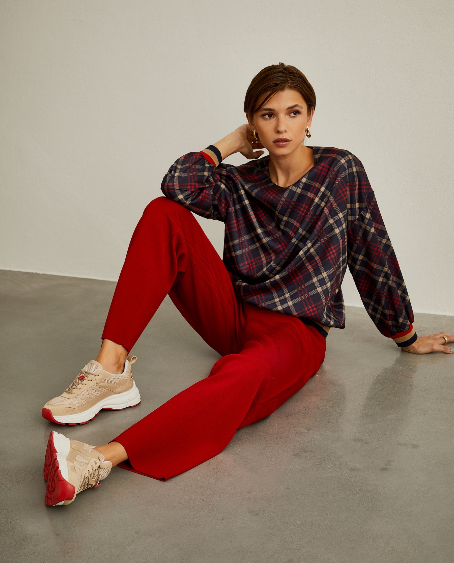 Blusa com padrão xadrez