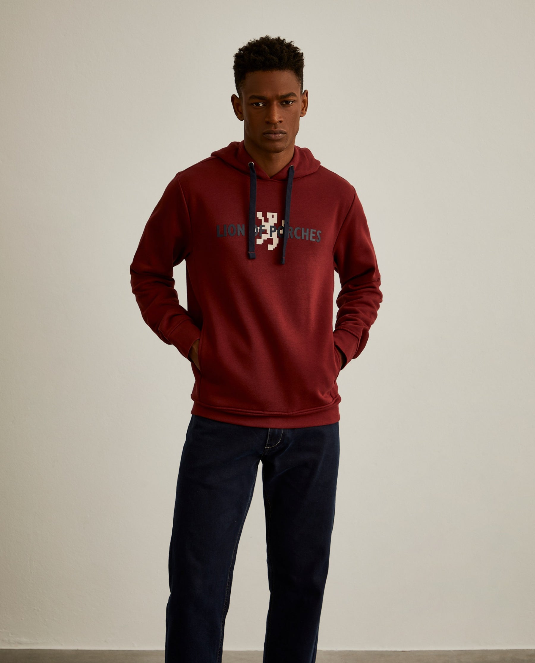 Sweater com capuz