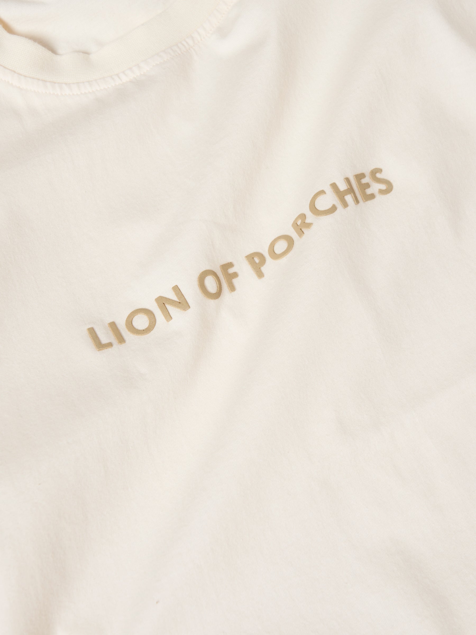 T-shirt manga curta Lion of Porches