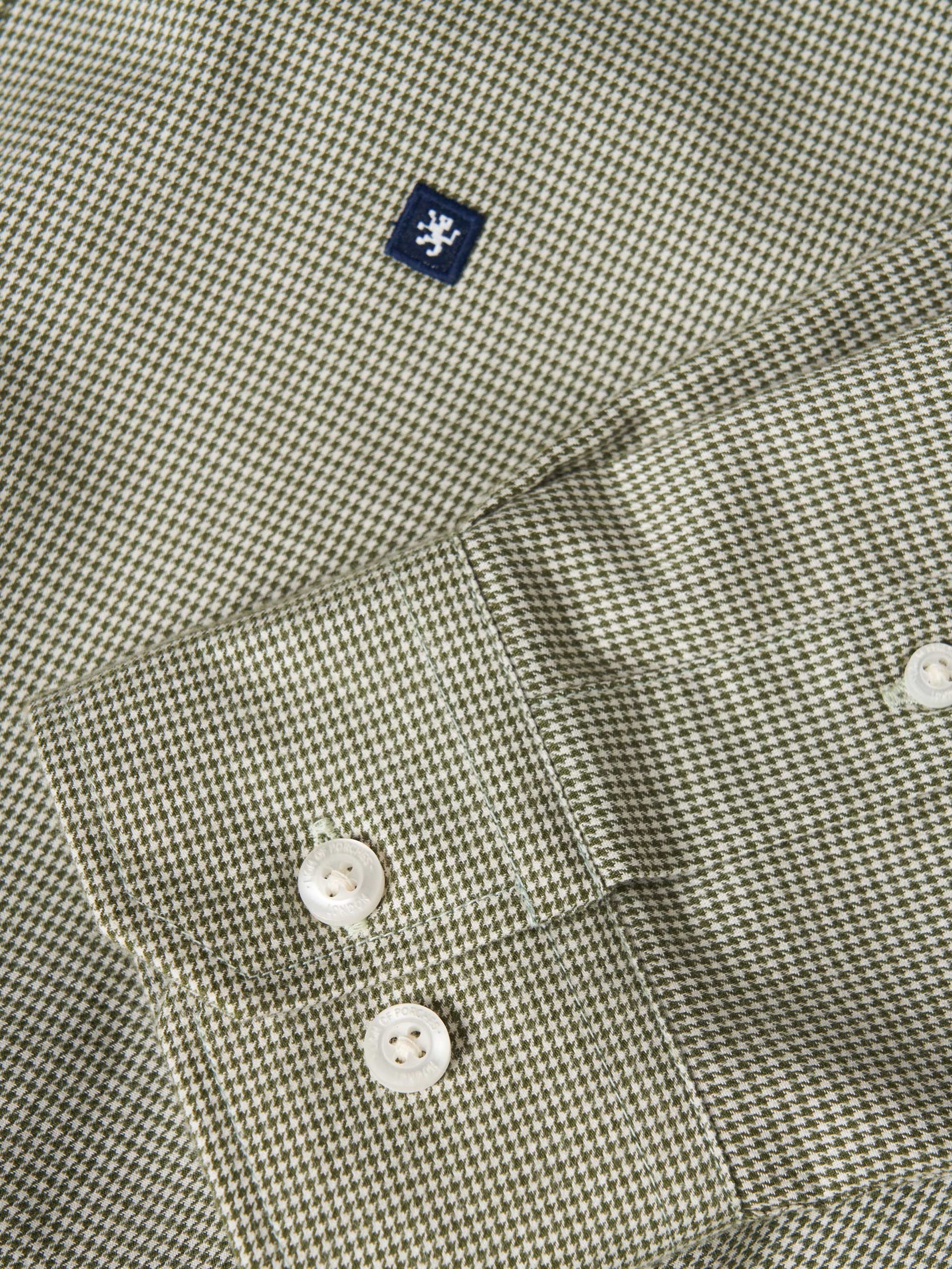 Camisa slim fit micropadrão