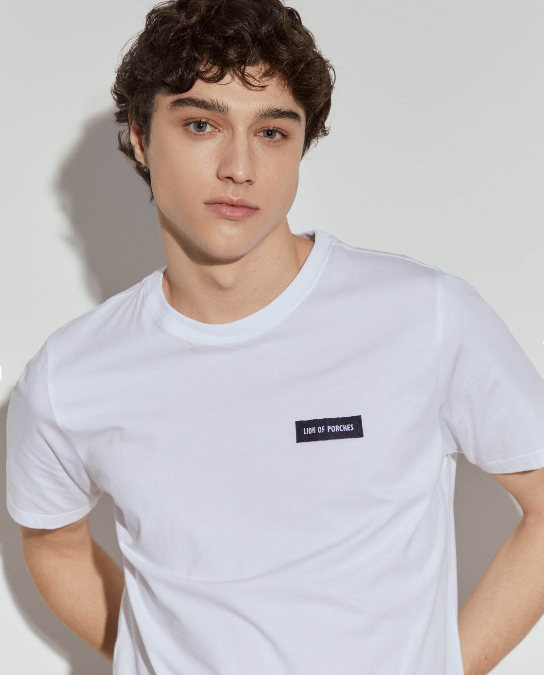 T-shirt básica de algodão