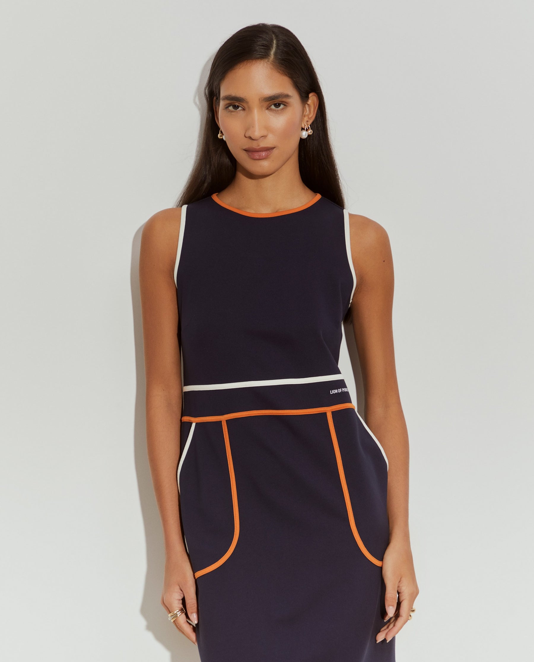 Vestido curto de malha