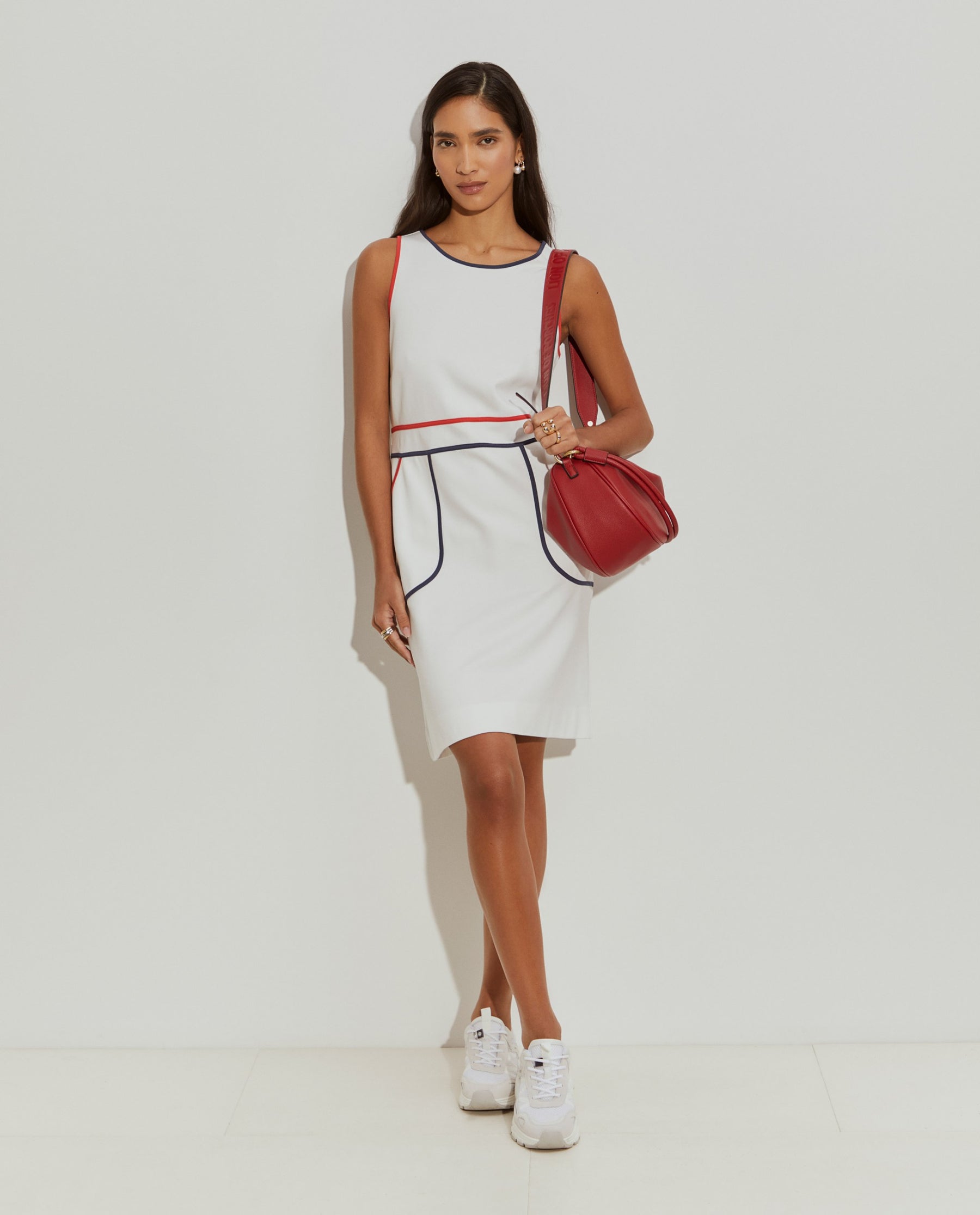 Vestido curto de malha