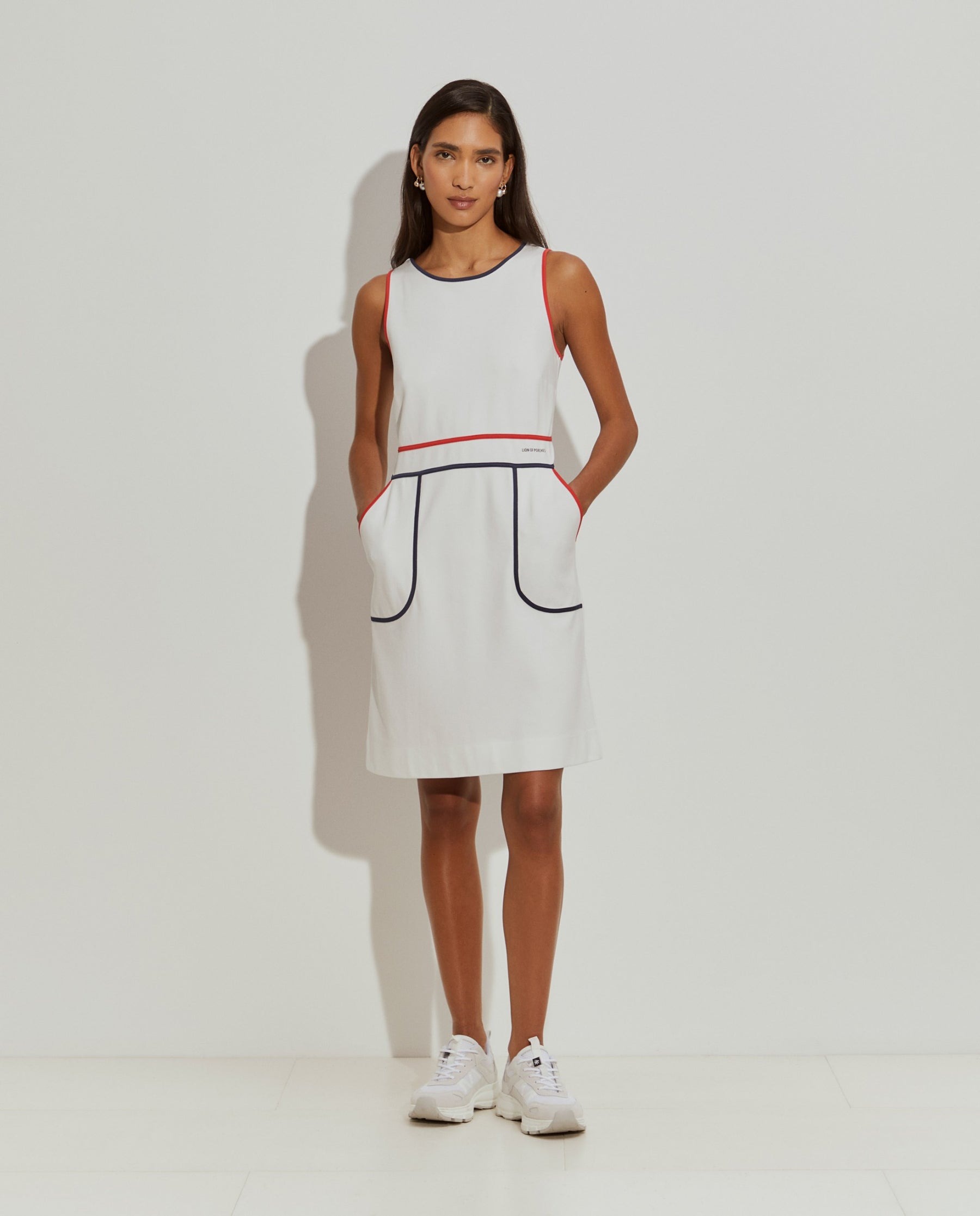Vestido curto de malha