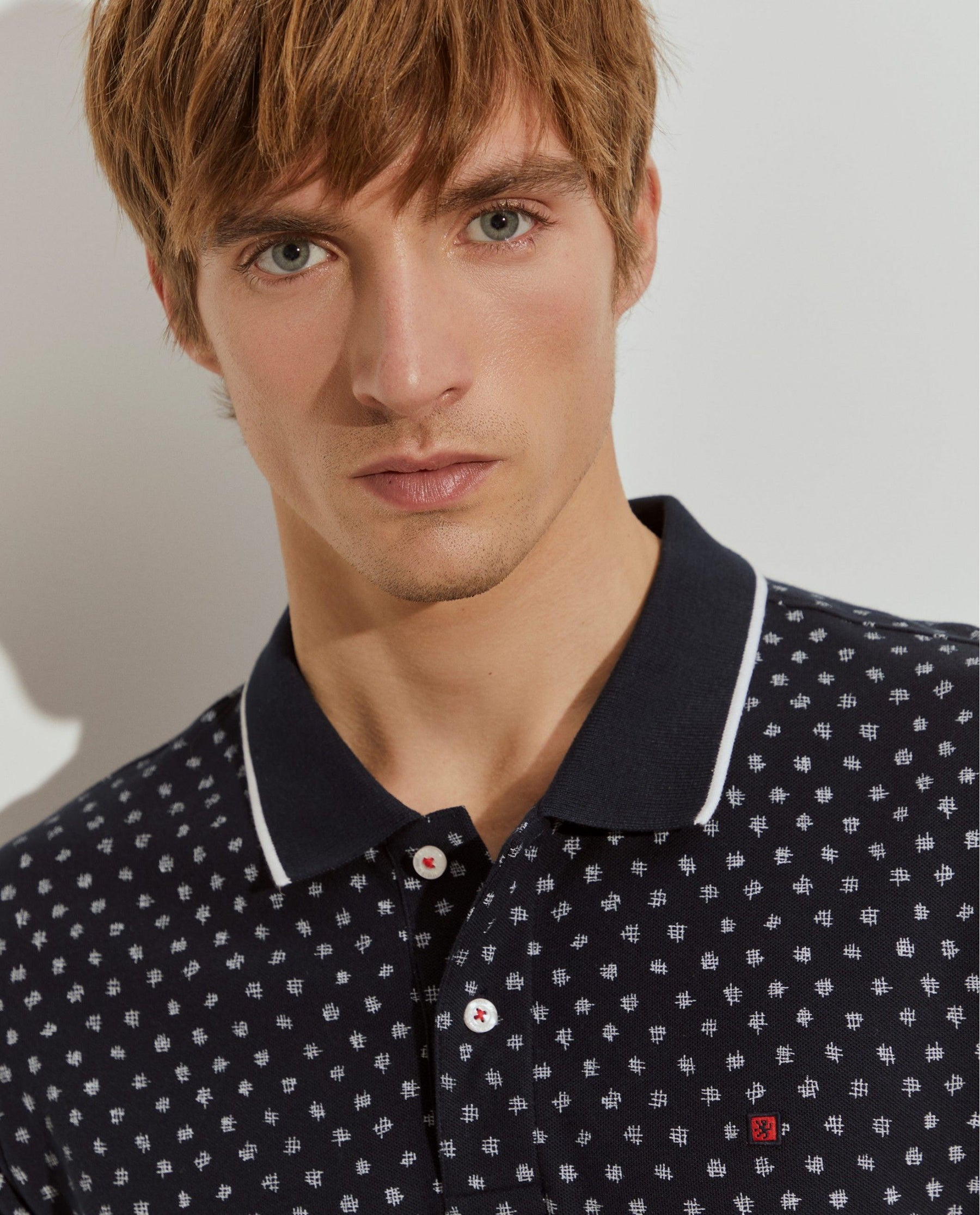 Polo slim fit estampado