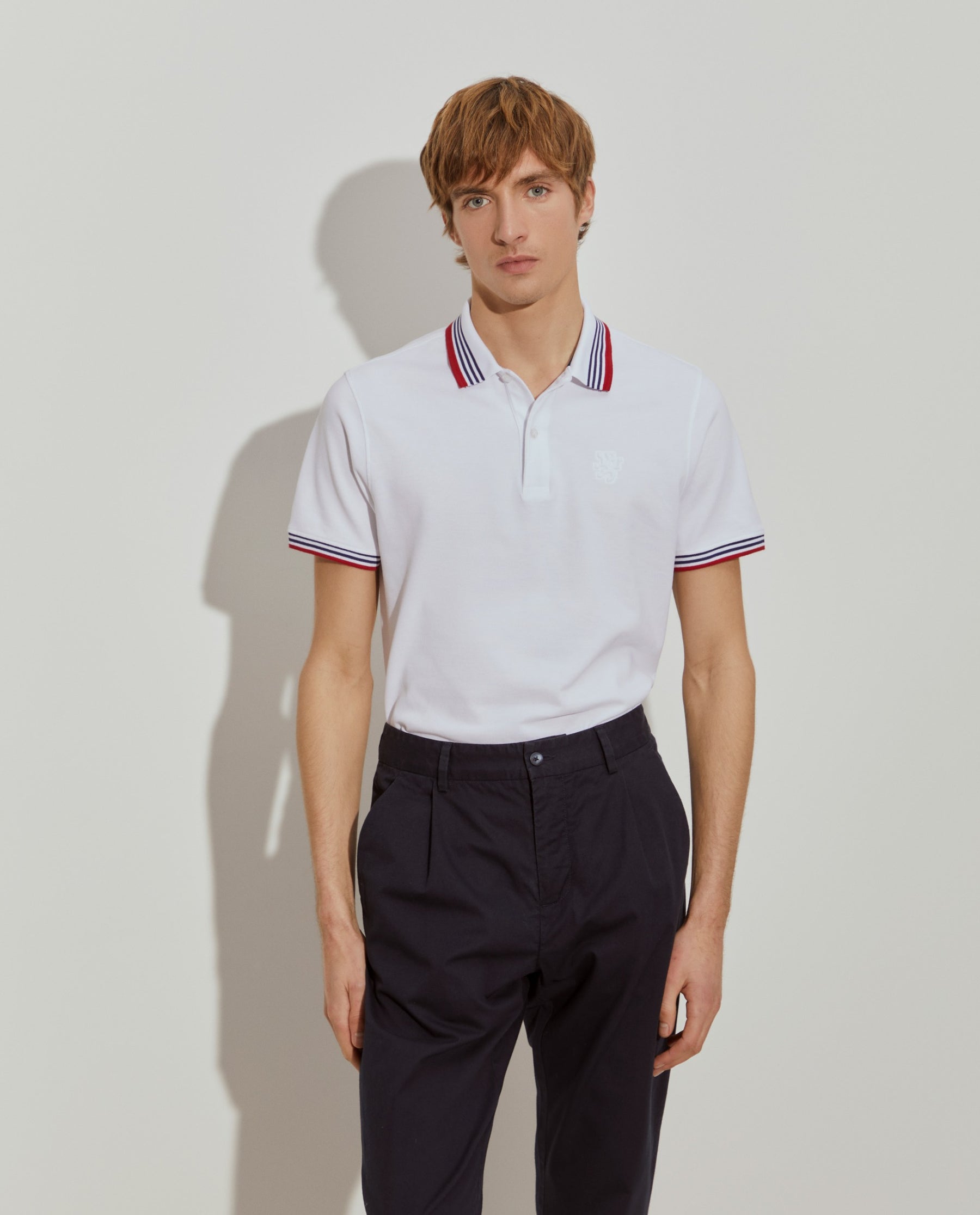 Polo piqué slim fit com riscas