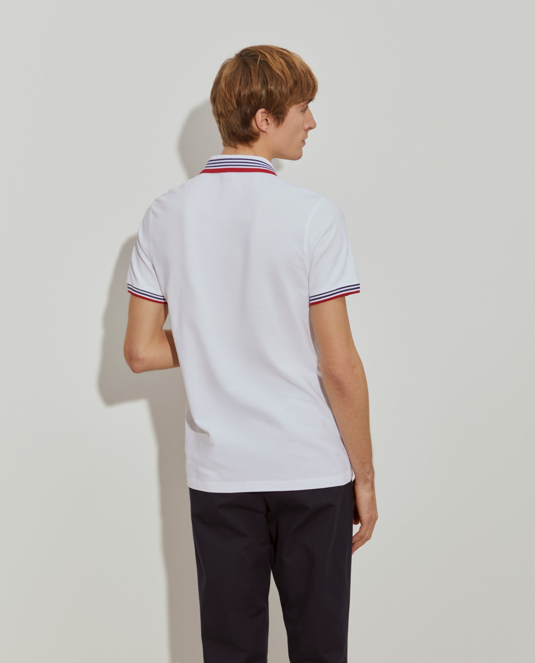 Polo piqué slim fit com riscas