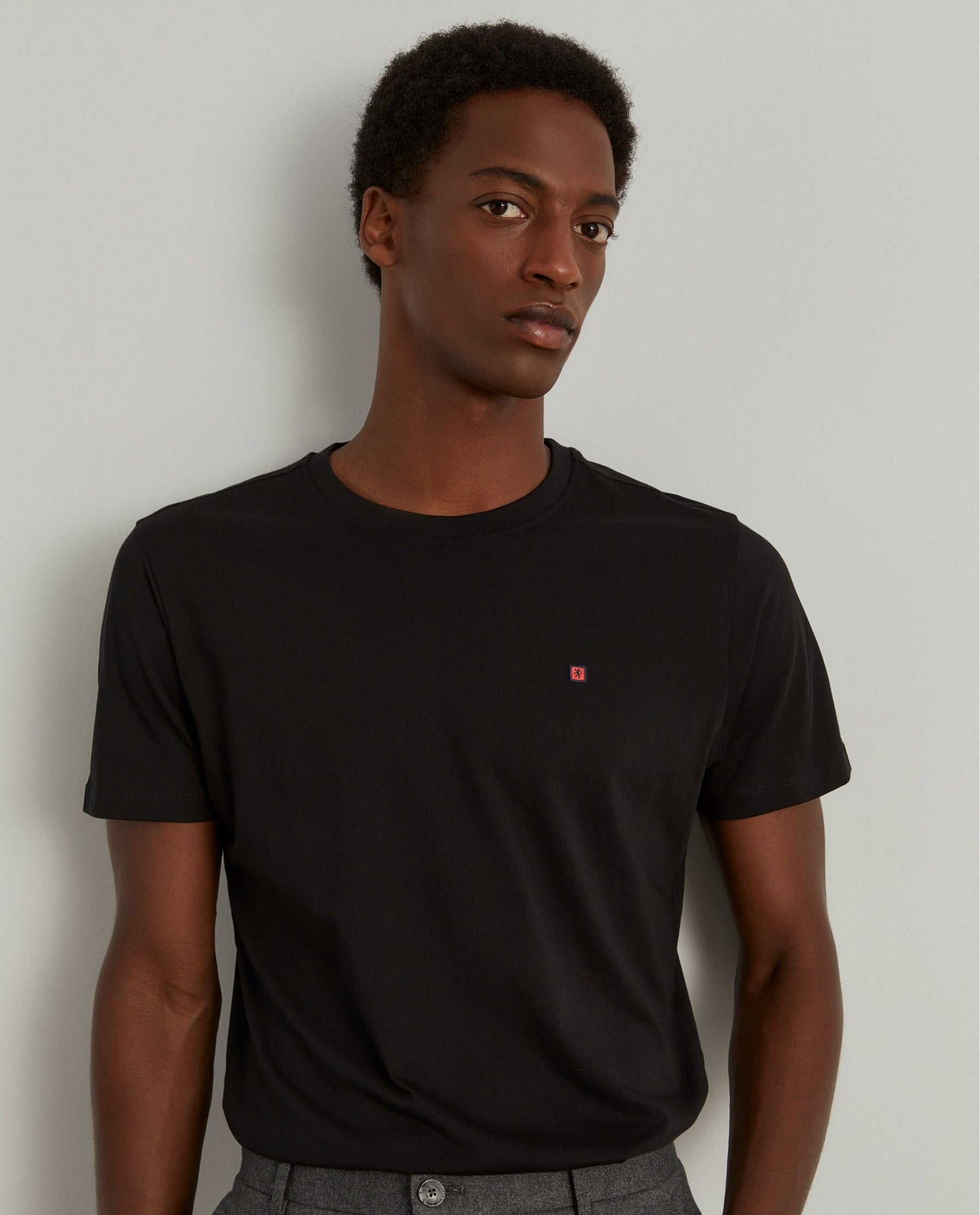 T-shirt básica de algodão