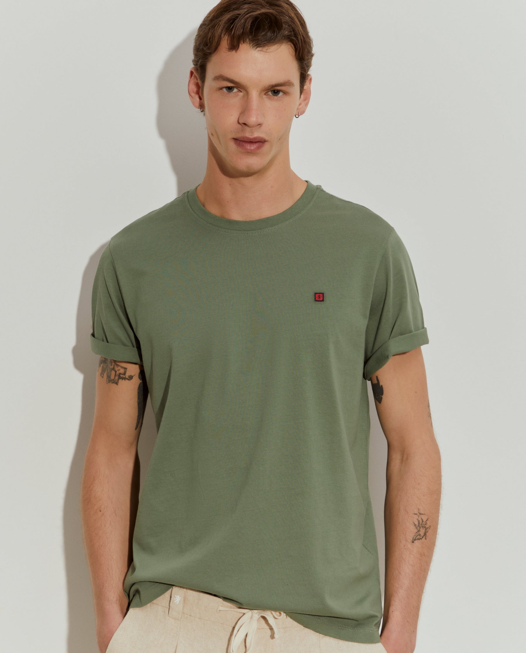 T-shirt básica de algodão