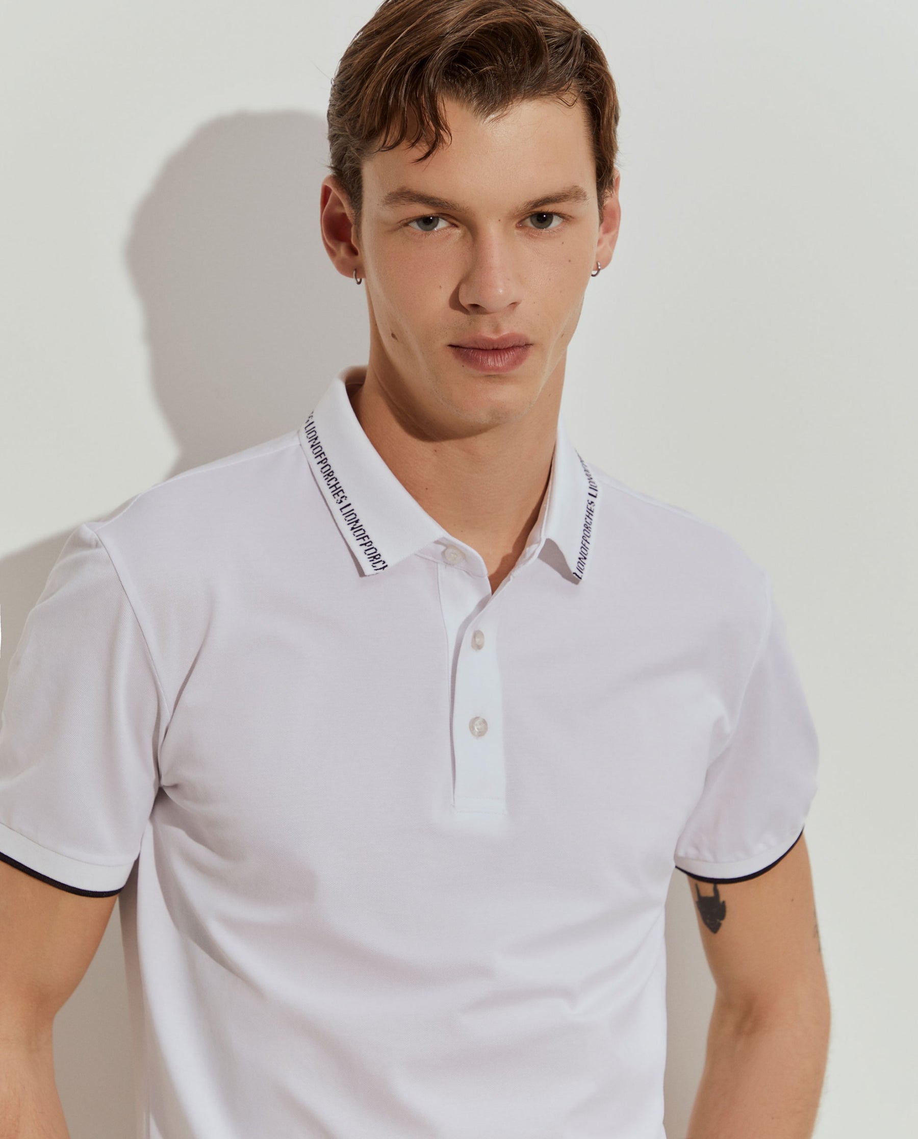 Polo slim fit manga curta