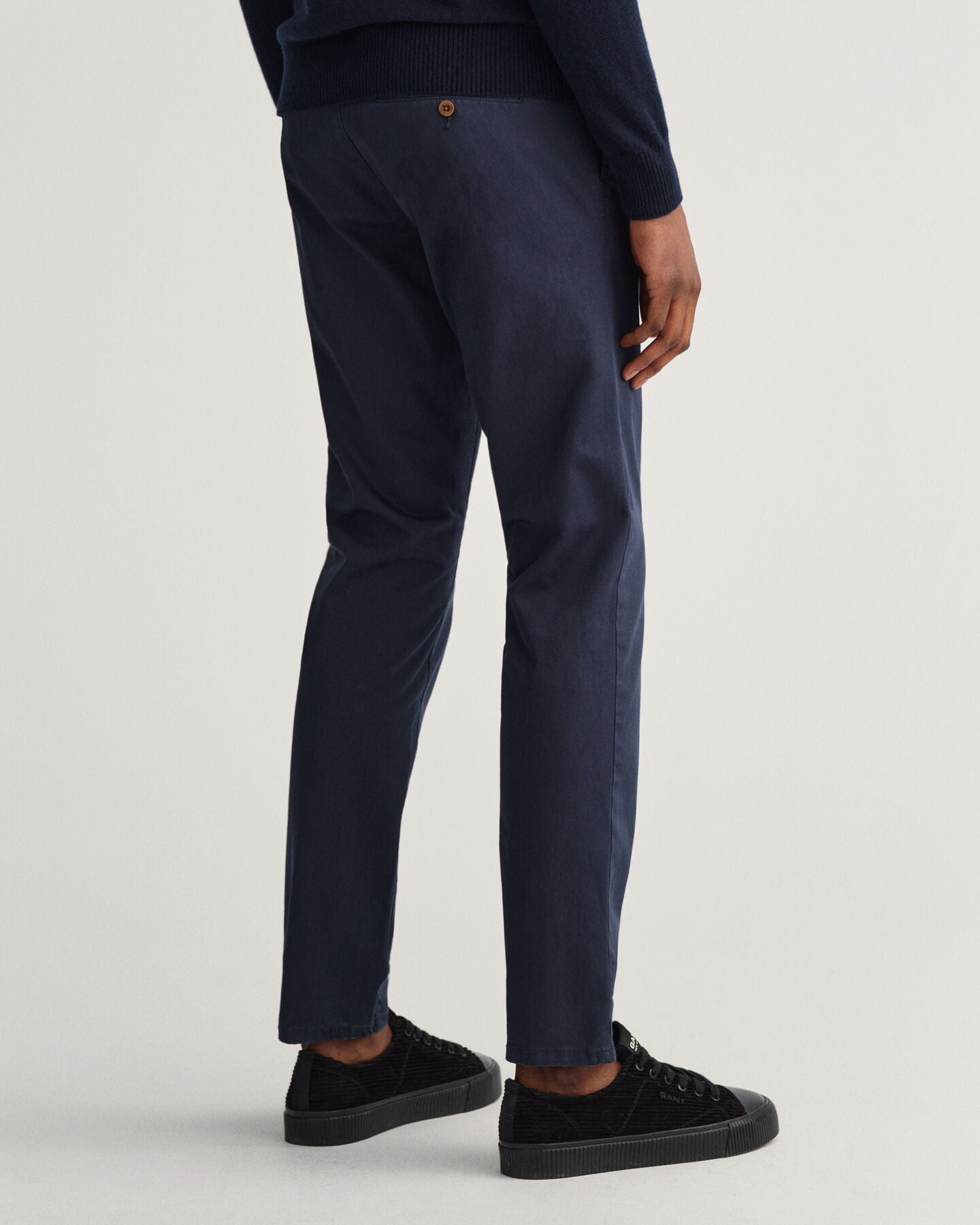 Calças chino em sarja slim fit Hallden