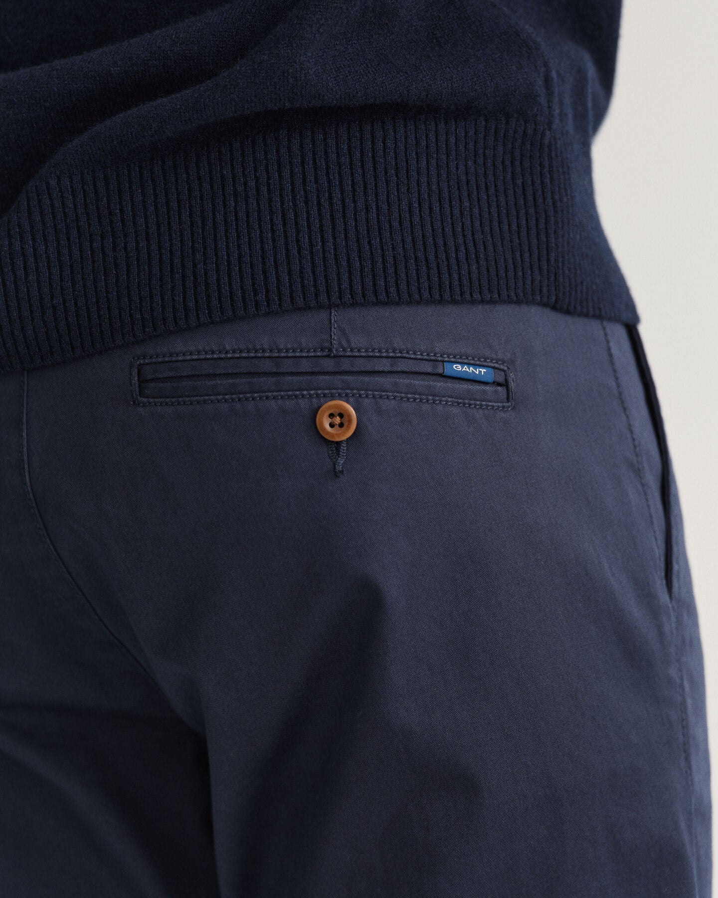 Calças chino em sarja slim fit Hallden