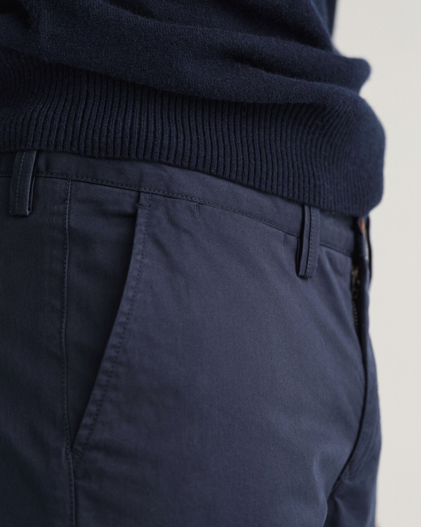 Calças chino em sarja slim fit Hallden