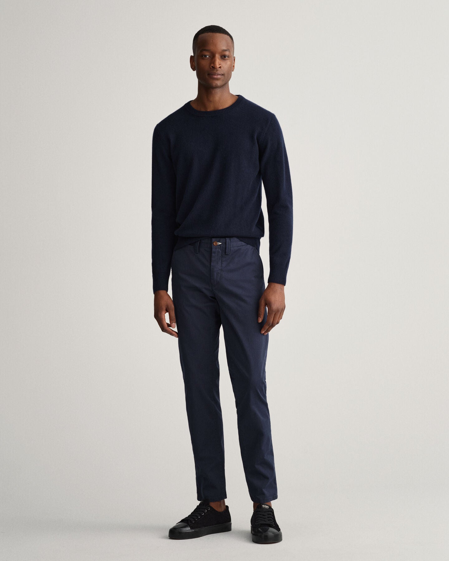 Calças chino em sarja slim fit Hallden