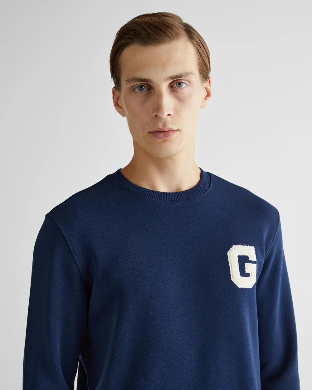 Sweatshirt com decote redondo com emblema G bordado no peito