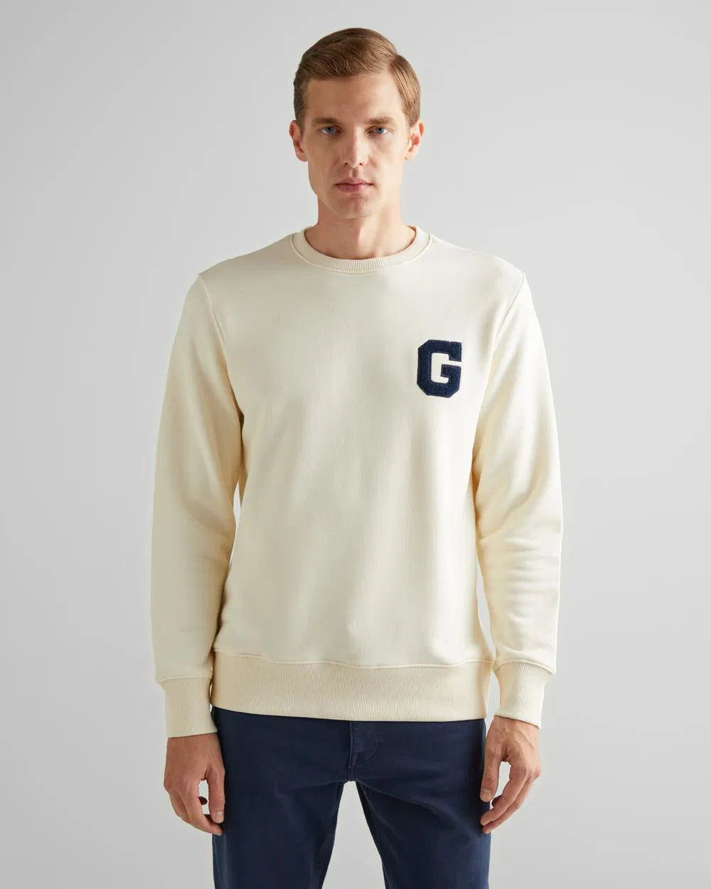 Sweatshirt com decote redondo com emblema G bordado no peito