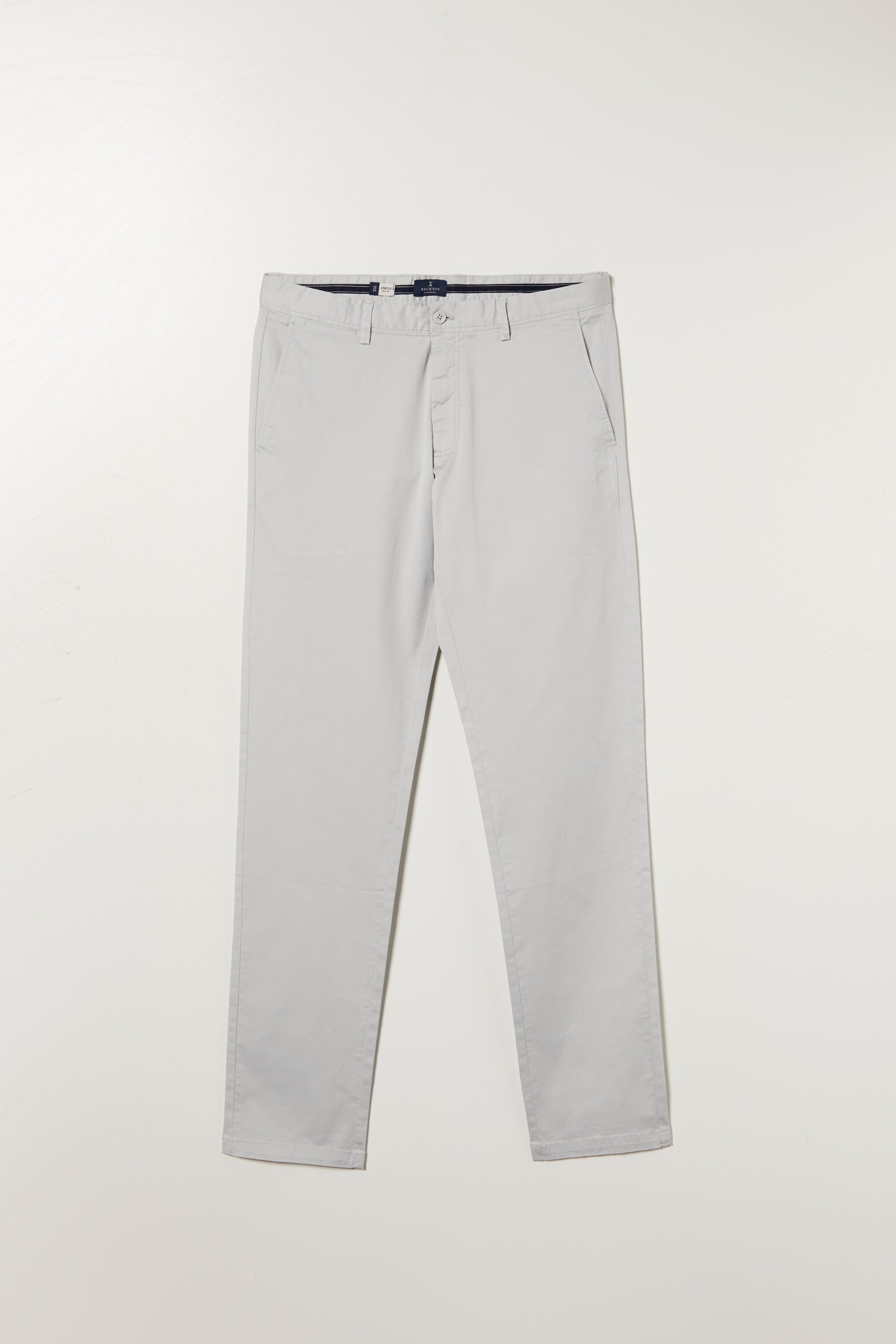 Calças chino slim fit em sarja