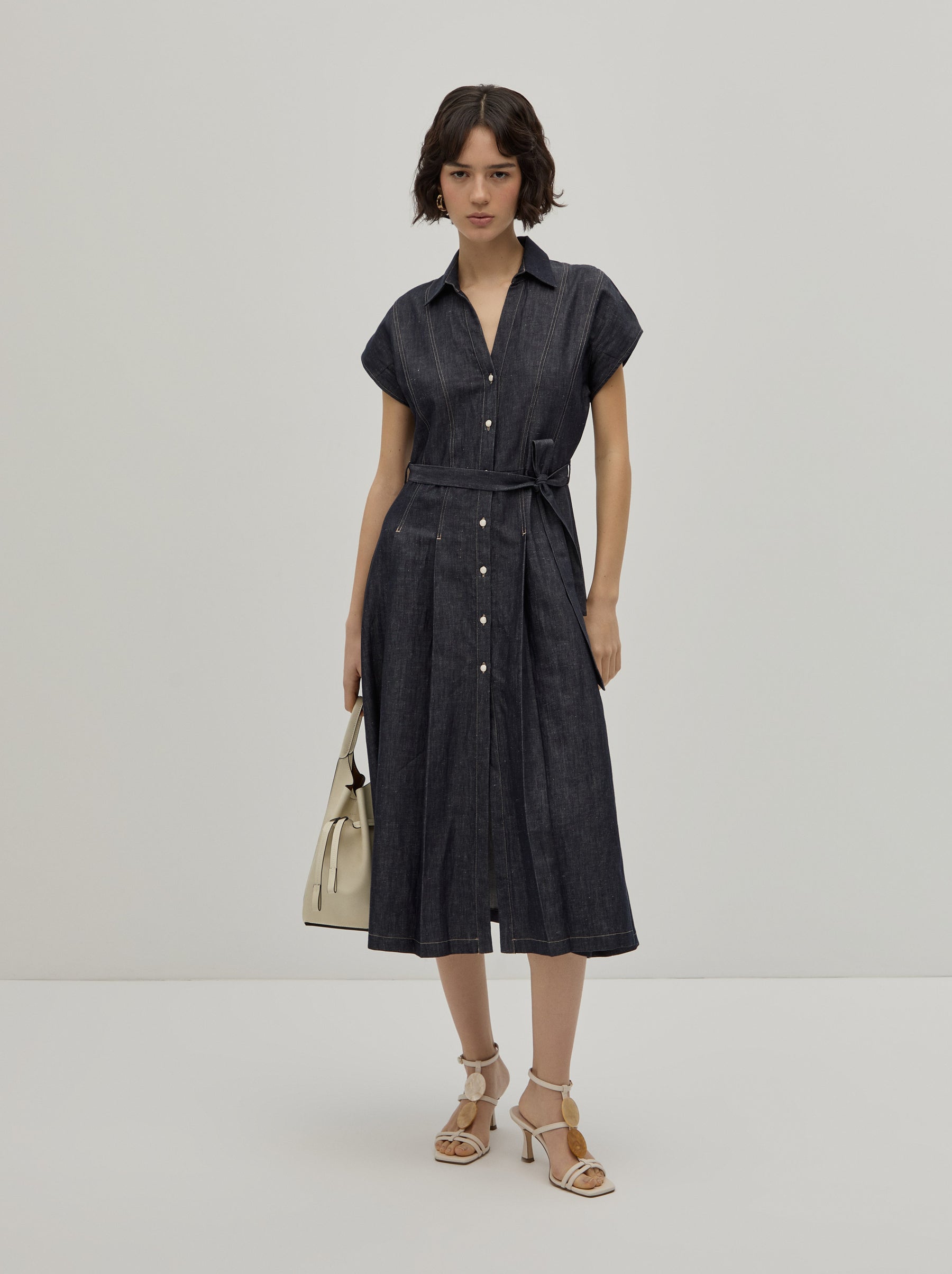 Vestido midi denim em algodão e linho