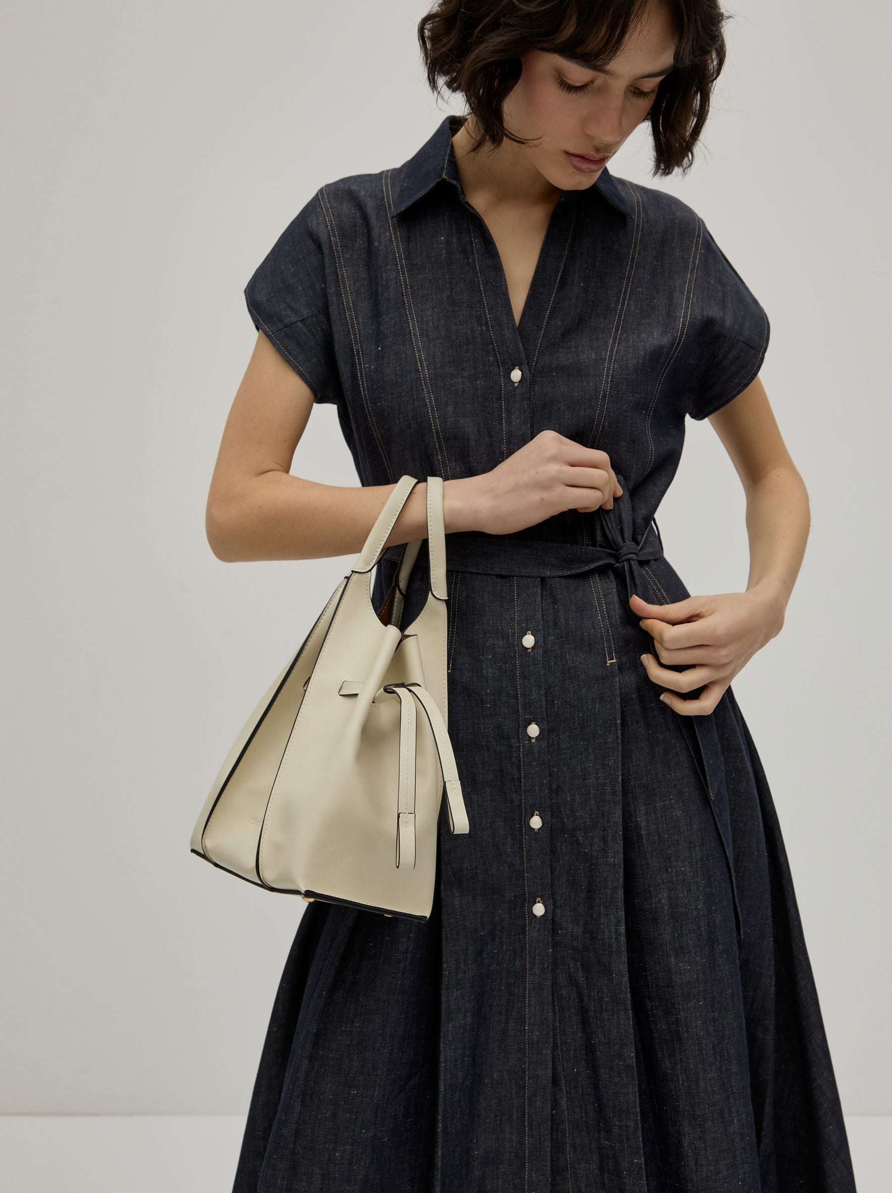 Vestido midi denim em algodão e linho