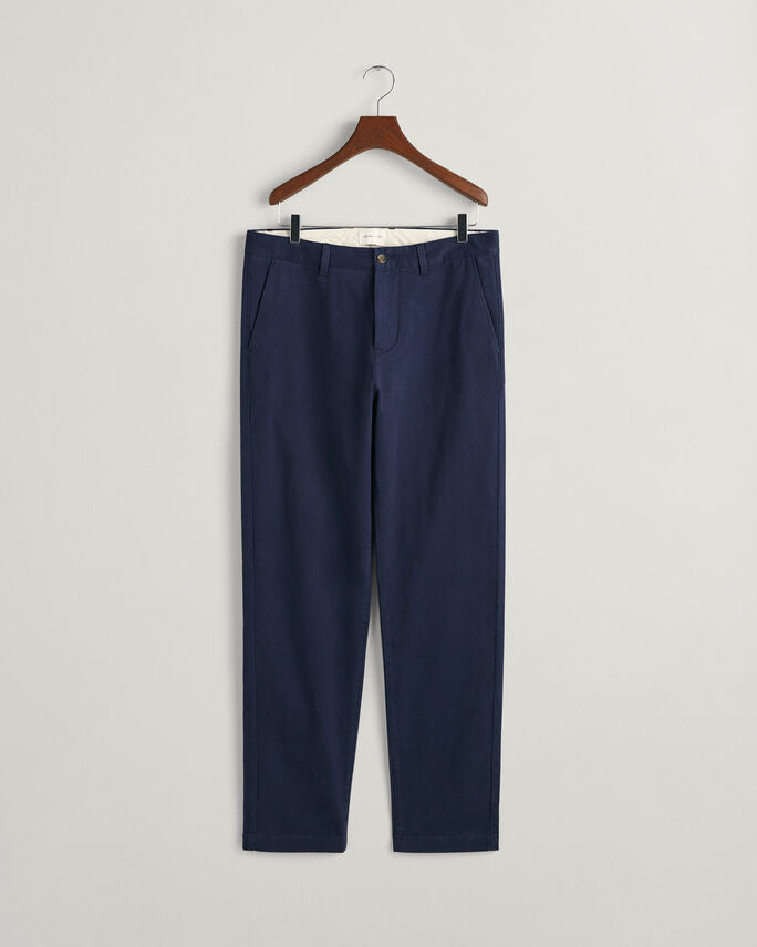 Calças chino em sarja slim fit