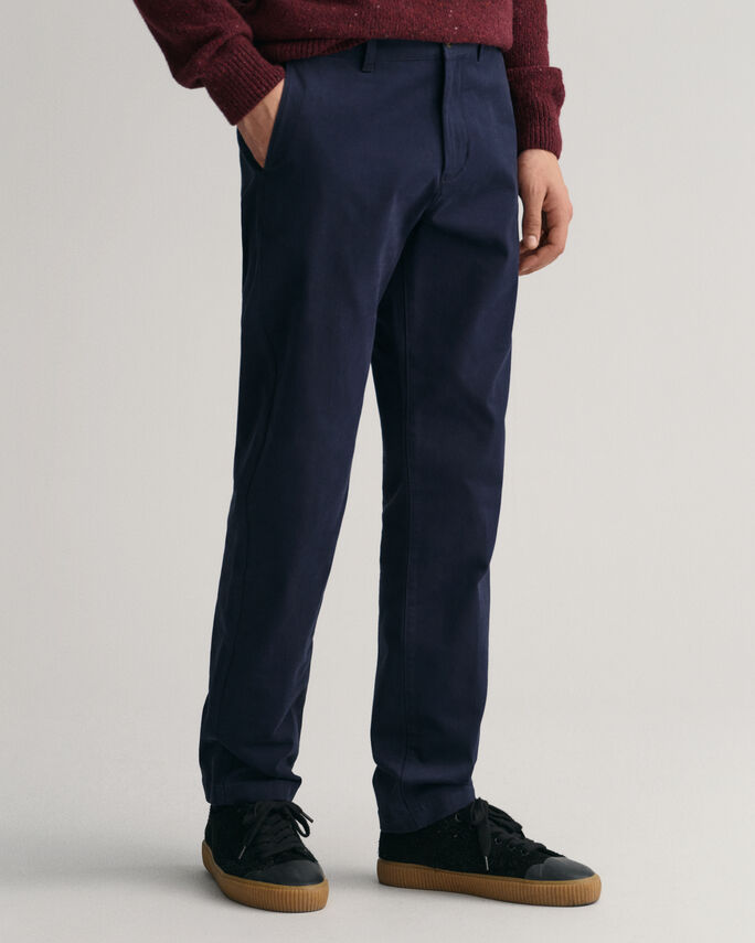 Calças chino em sarja slim fit
