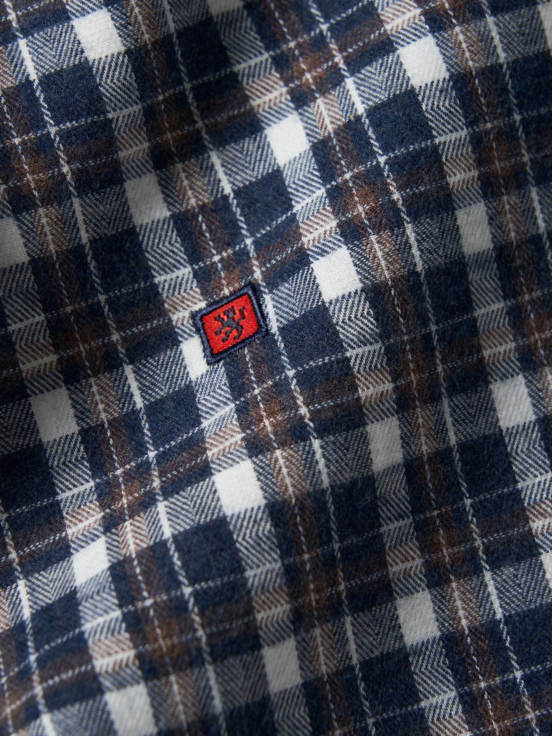 Camisa Regular Fit em tecido com padrão de xadrez