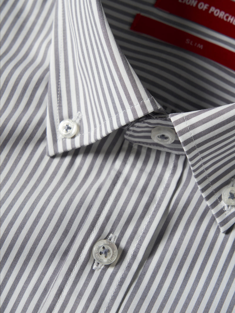 Camisa Slim Fit em tecido com padrão de riscas