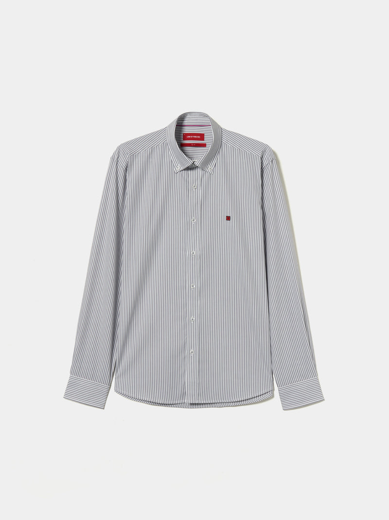 Camisa Slim Fit em tecido com padrão de riscas