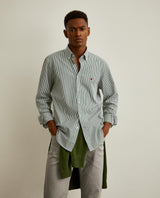 Camisa Slim Fit em tecido com padrão de riscas