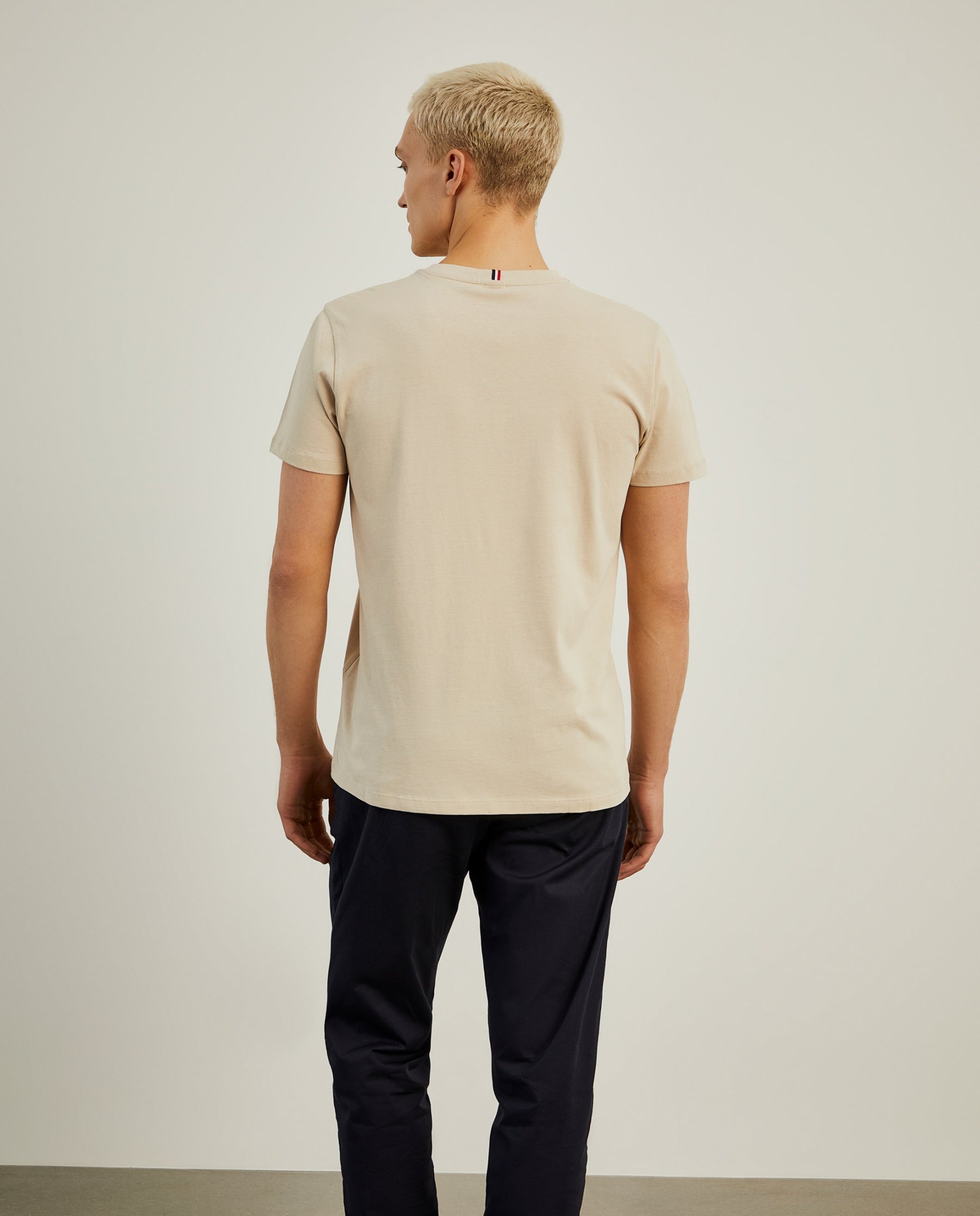 T-shirt básica de algodão