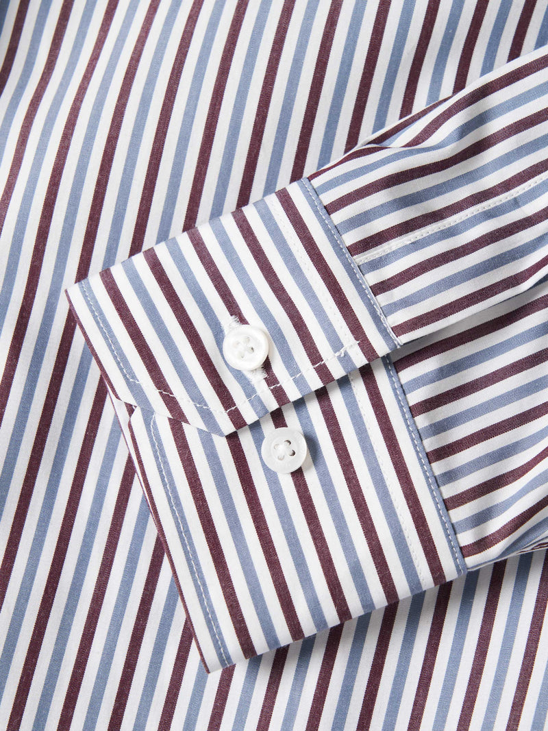 Camisa regular fit às riscas