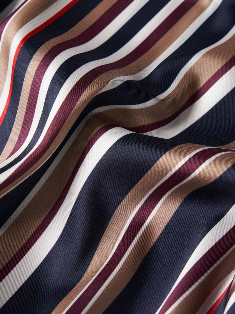 Blusa fluida às riscas