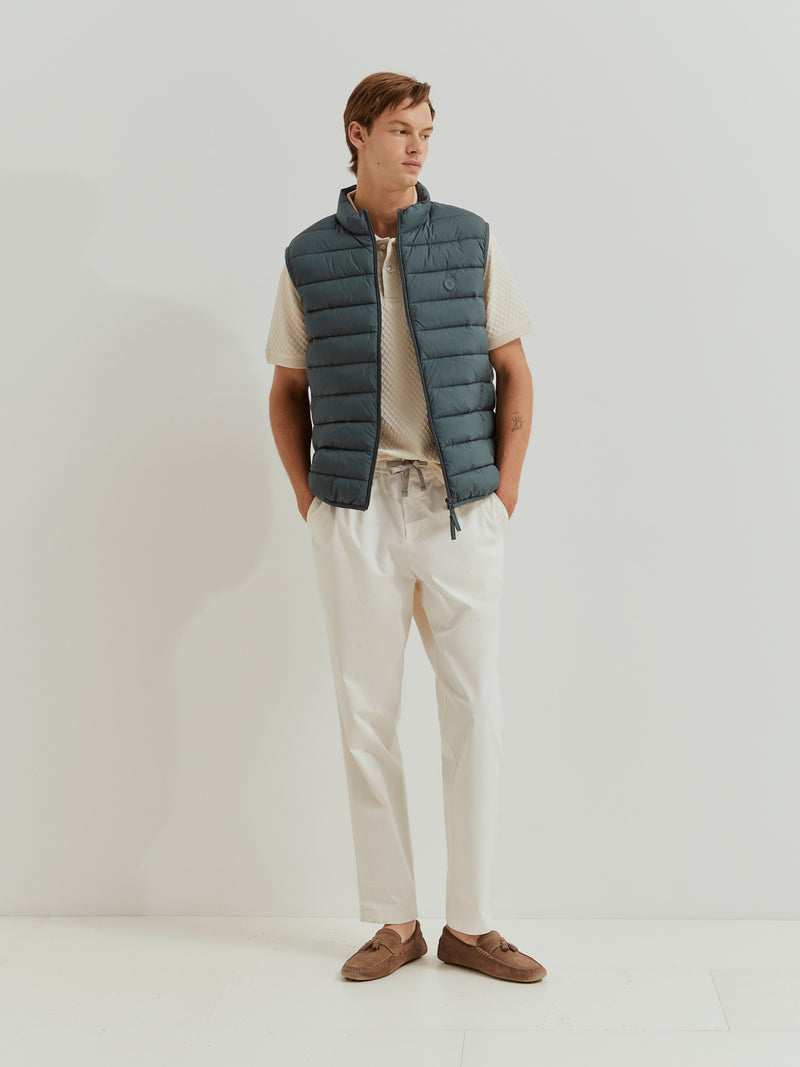 Colete acolchoado gola alta