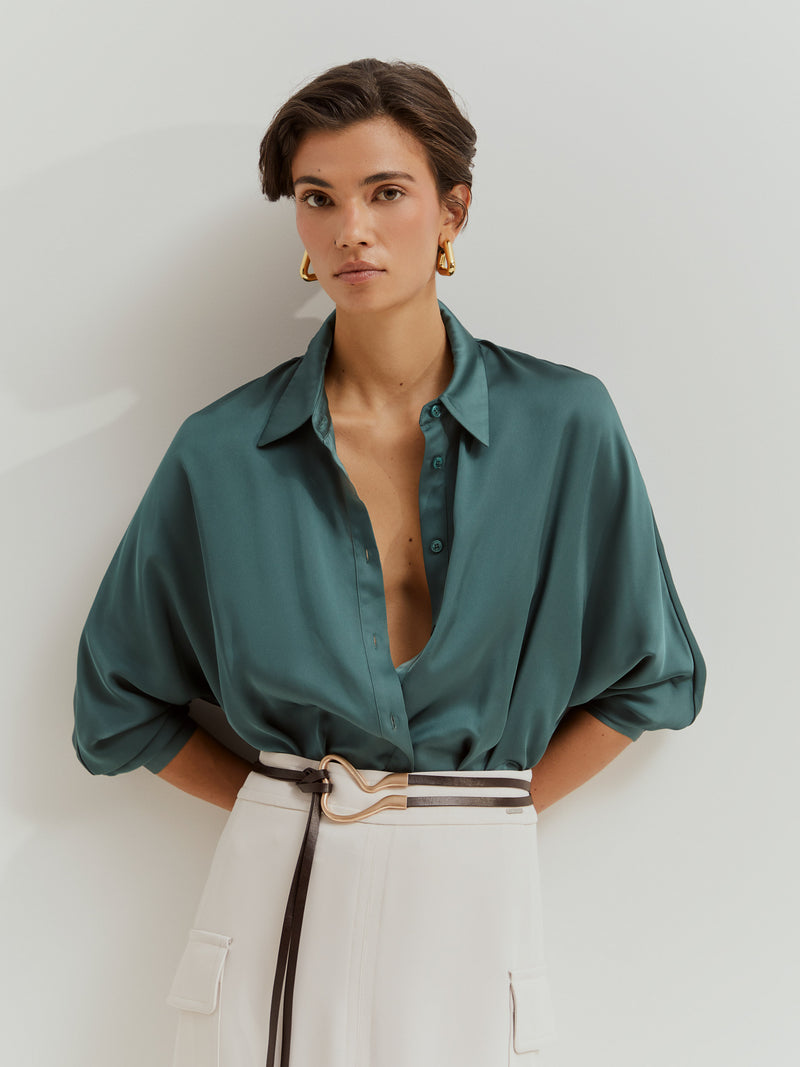 Camisa fluida acetinada