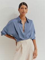 Camisa fluida acetinada