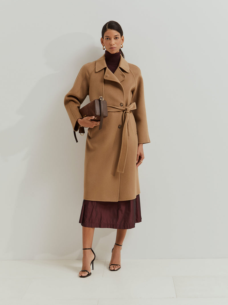 Sobretudo comprido de trespasse em lã