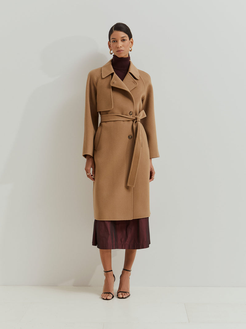 Sobretudo comprido de trespasse em lã