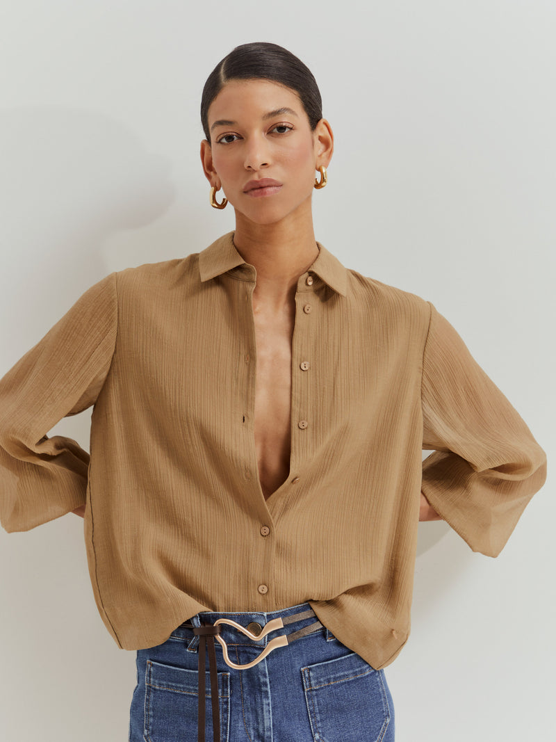 Camisa curta fluida em liocel