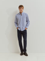 Camisa regular fit às riscas