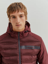 Blusão acolchoado com capuz