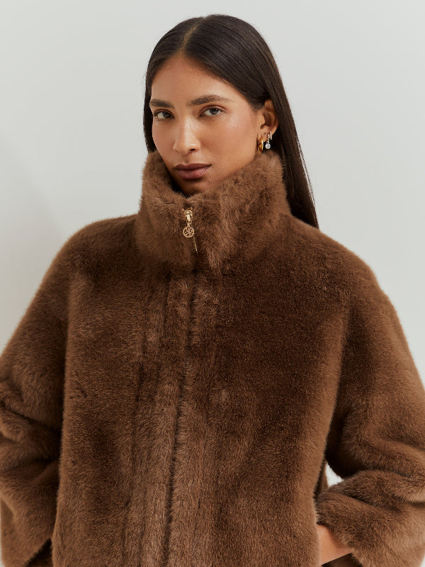 Casaco de pelo com mangas raglan