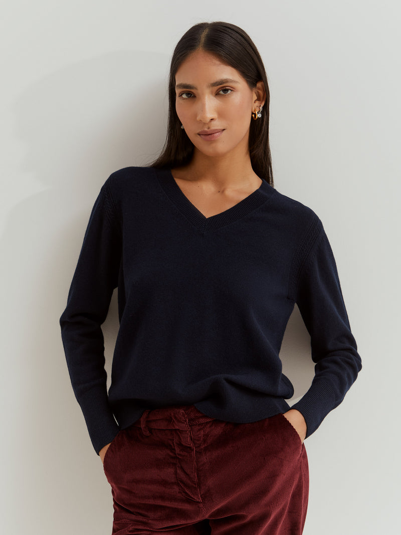 Camisola de lã decote em V