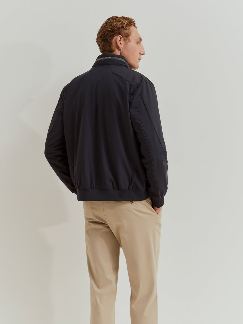 Blusão em tecido técnico