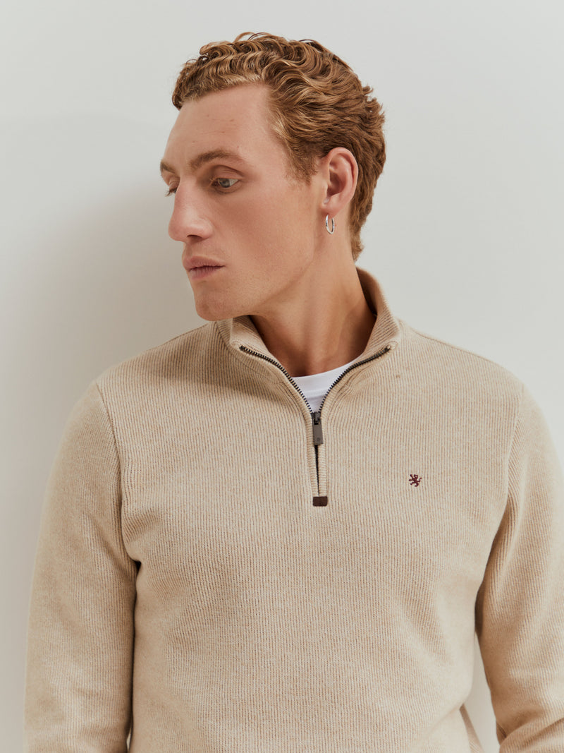 Camisola em malha texturada com carcela