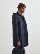 Gabardine em tecido técnico com capuz