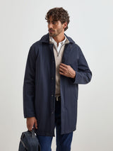 Gabardine em tecido técnico com capuz