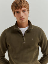 Camisola em malha texturada com carcela