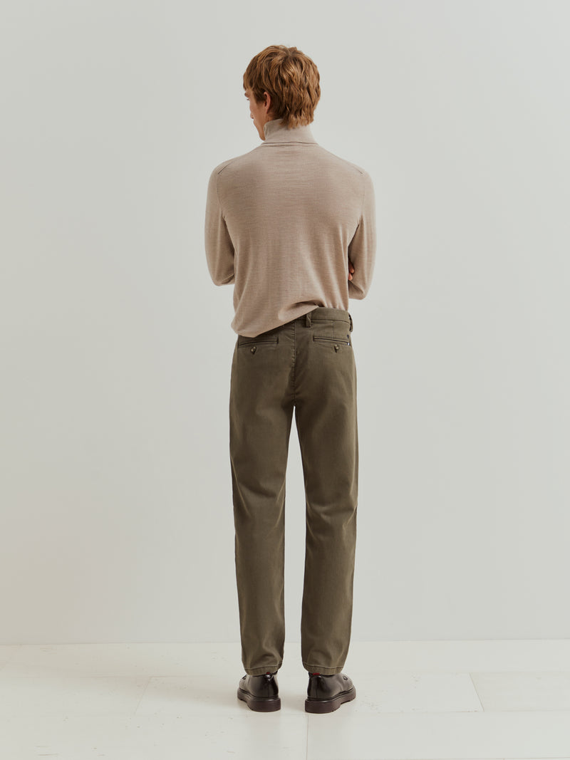 Calças chino regular fit