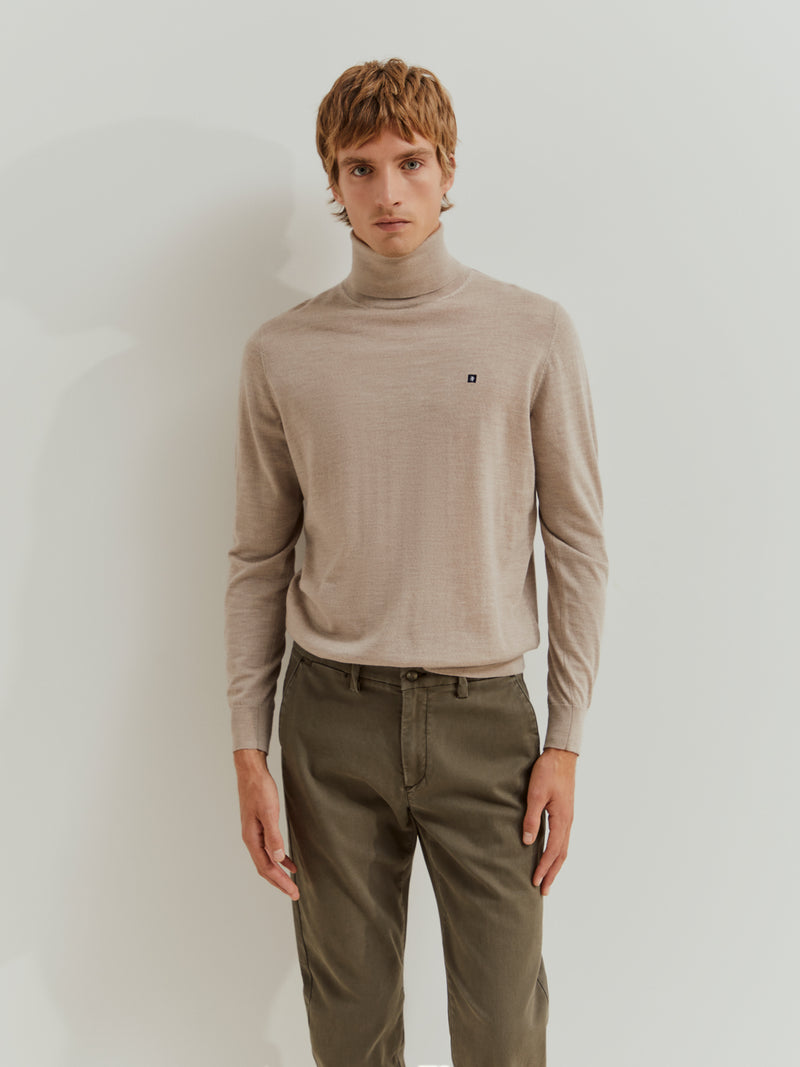 Calças chino regular fit